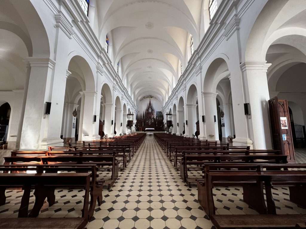 El interior del convento de San Francisco de Asís