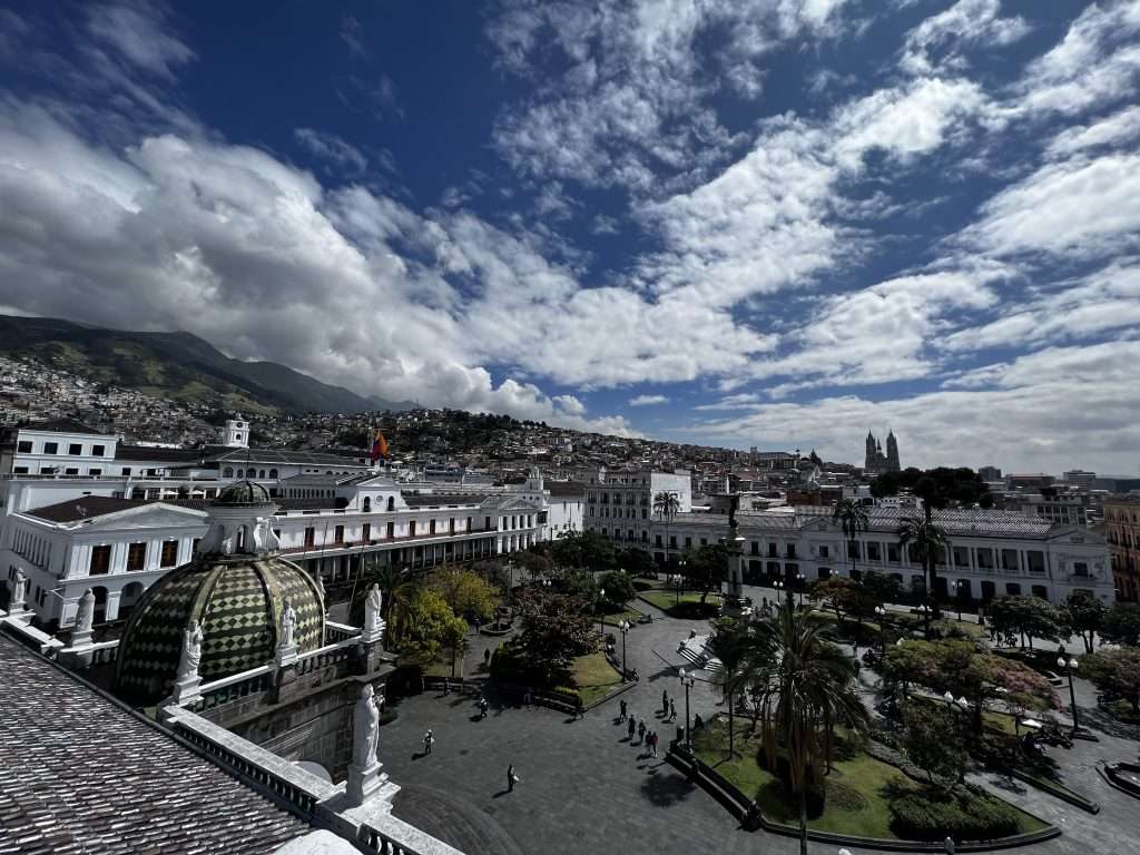 Quito desde las alturas 14 días por Ecuador