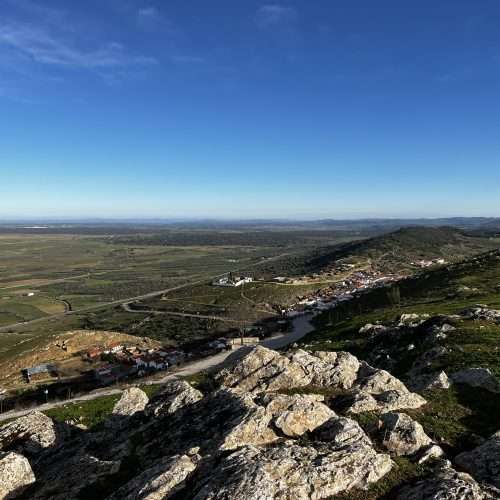 Vistas de la alcazaba de Reina