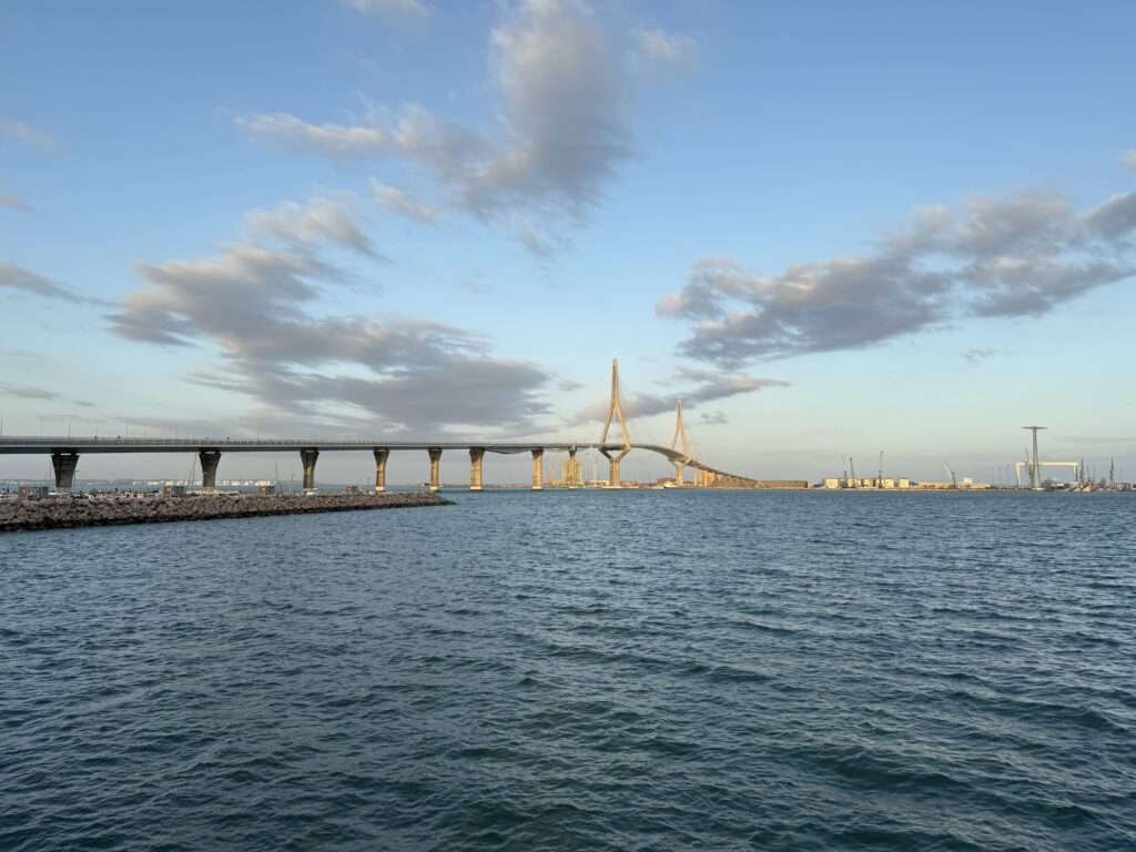 Vistas al puente de Cádiz