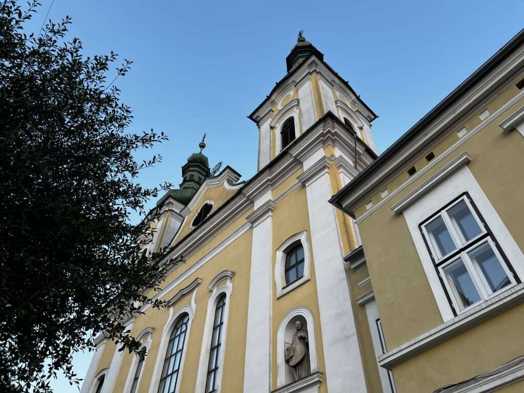 iglesia san juan bautista targu mures