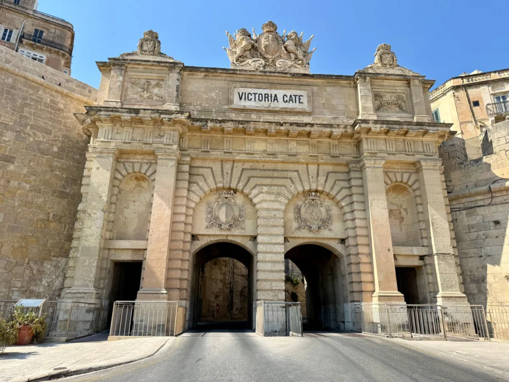 Puerta Victoria