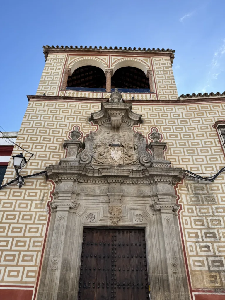Palacio de los leones Lora del Río