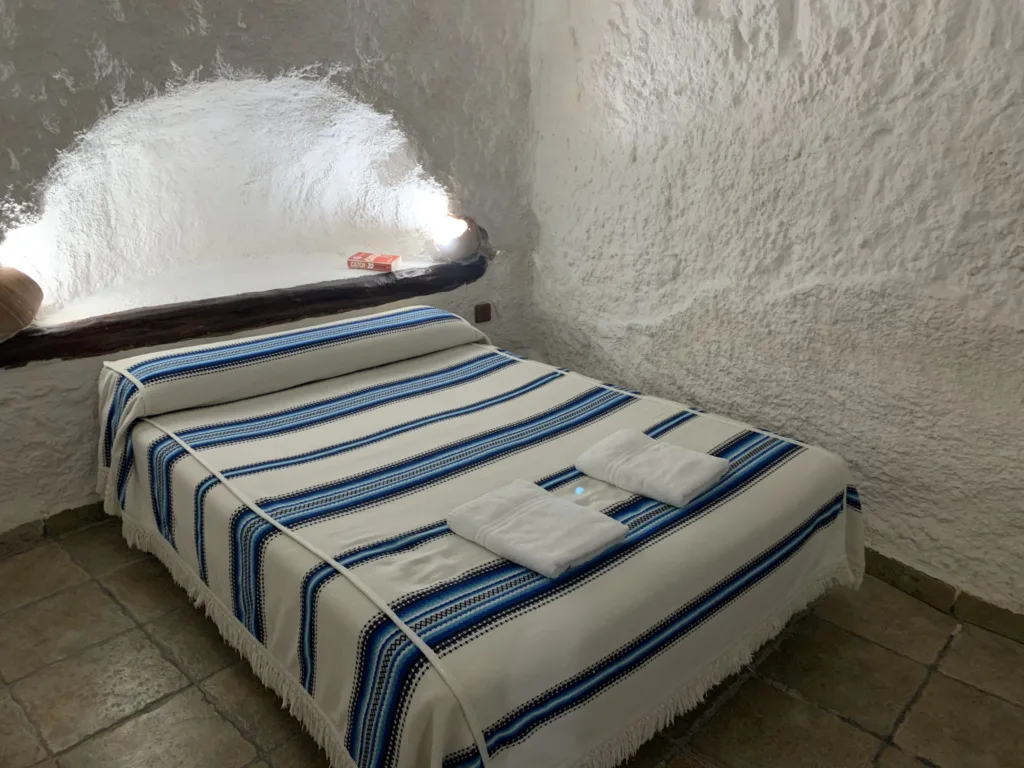 Qué ver en Guadix Dormir en una cueva